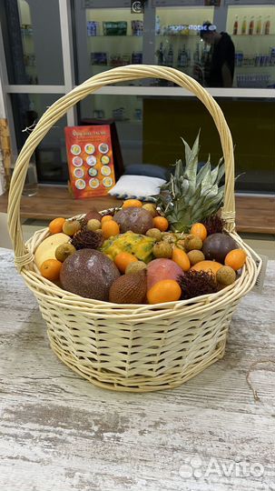 Фруктовый подарок