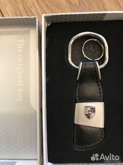 Брелок Porsche
