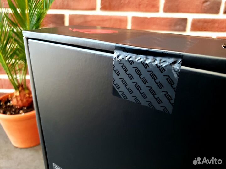 Asus ROG 2022 R9 6900HX + RTX3070Ti + 17.3 240 Гц