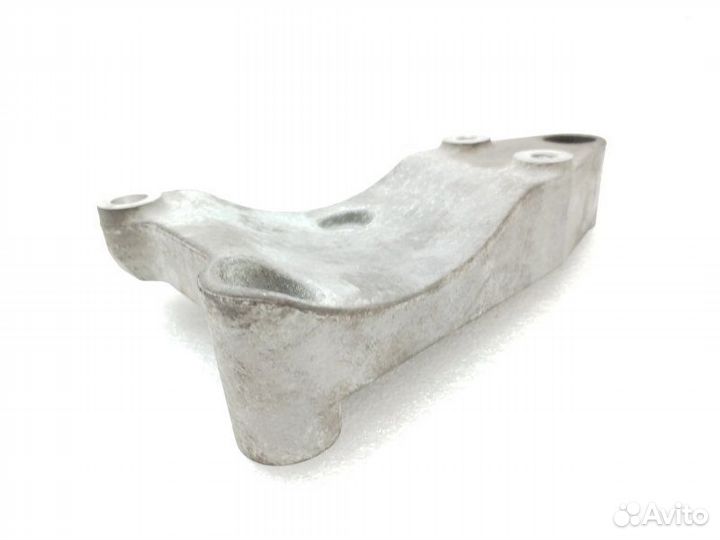 Кронштейн генератора Chrysler 300C LX 2.7 2004