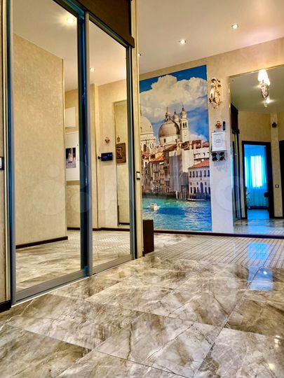 3-к. квартира, 140 м², 14/15 эт.