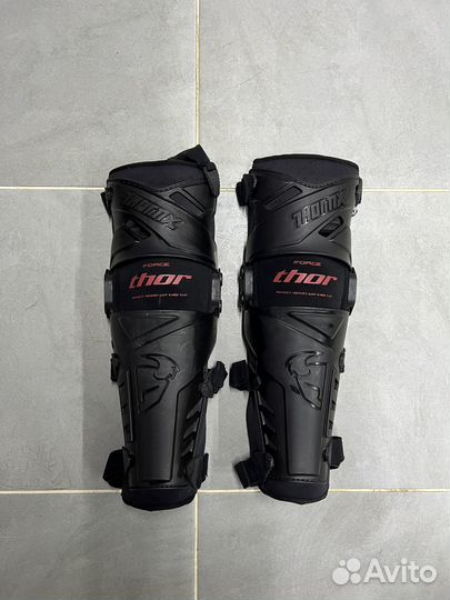 Шарнирные наколенники Thor Force (S/М)
