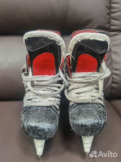 Хоккейные коньки bauer vapor x800