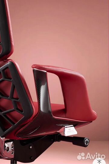 Компьютерное кресло Doin