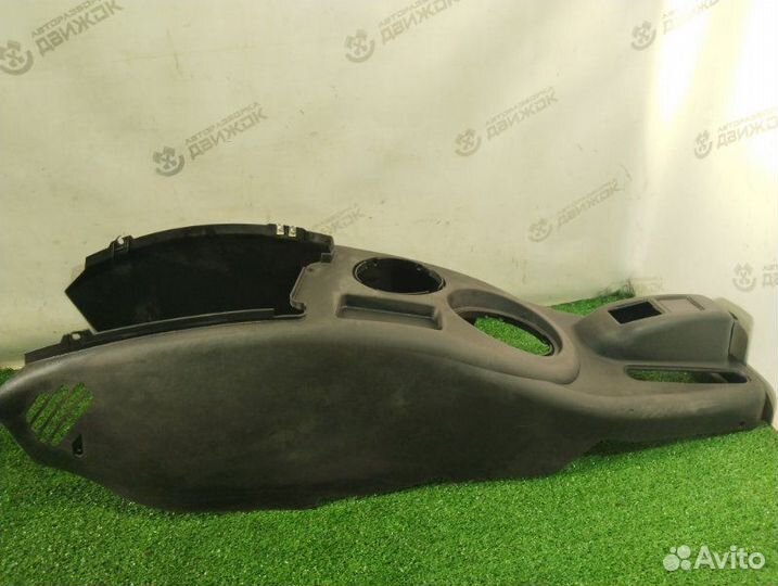Центральная консоль Chevrolet Niva 1.7 2008