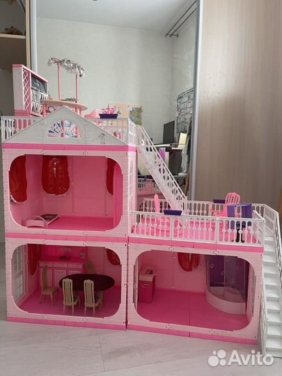 Кукольный домик с мебелью большой