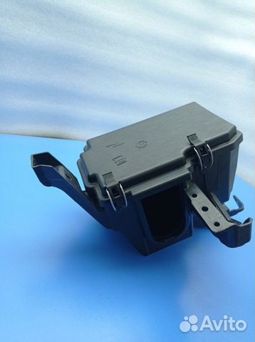 Корпус блока предохранителей Mercedes Gle