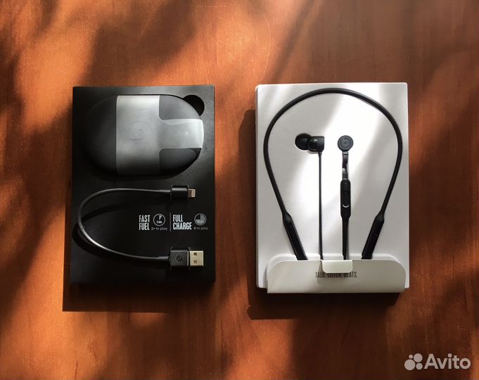 Беспроводные наушники BeatsX