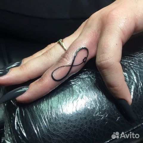 Тату-мастер/мастер по пирсингу