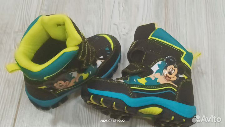 Зимние ботиночки для мальчика 24