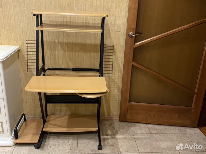 Рабочее место для компьютера