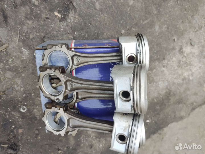 Поршень с шатуном Kia Spectra 1.6 S6D