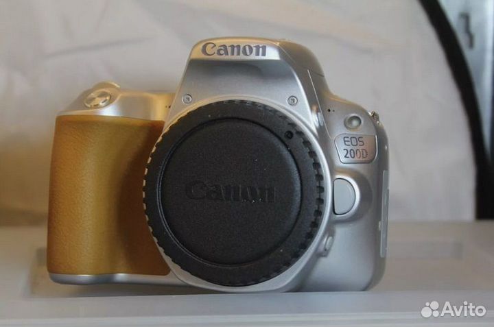 Canon 200D Body