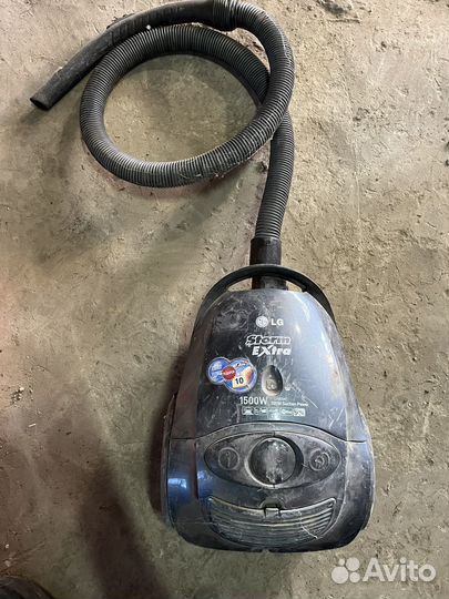 Вакуумный пылесос LG V-C3055NT
