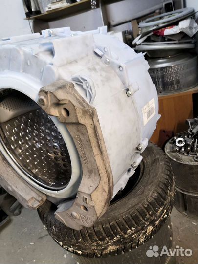 Бак стиральной машины Bosch Logixx 7