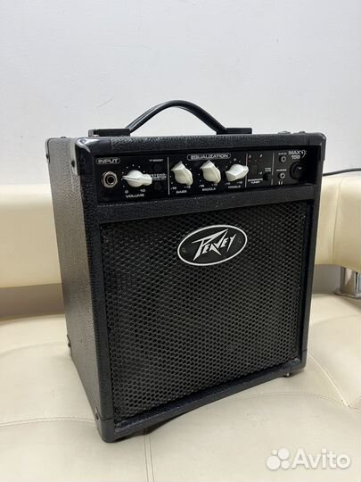 Басовый комбоусилитель Peavey Max-158