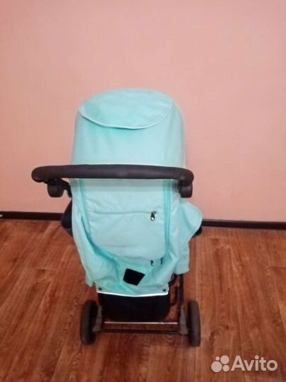 Прогулочная коляска Демисезонная