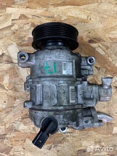 Компрессор кондиционера Audi A4 B8 2.0 CDN