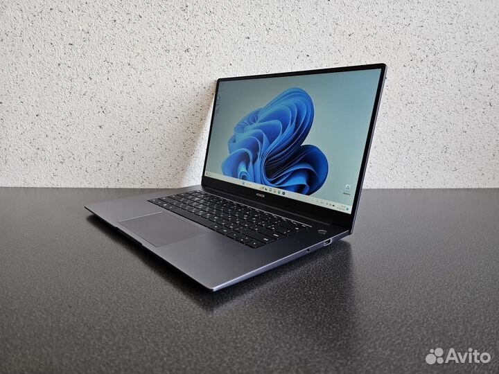 Ультрабук Honor MagicBook X15 /i5-10210/16/512