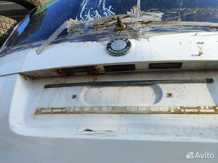 Крышка багажника Шкода roomster2006-2010