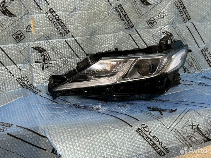 Фара светодиодная левая Toyota 2018-2023