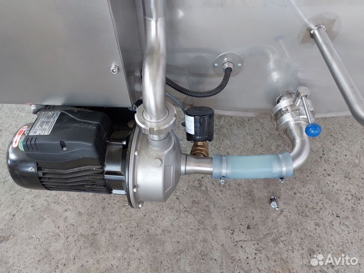 Охладитель молока закрытого типа