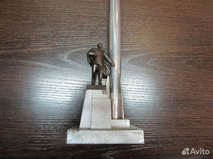 Статуэтка антикварная К.Э. Циолковского г. Калуга