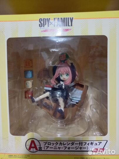 Фигурки, секонд хенд одежда, разные вещи