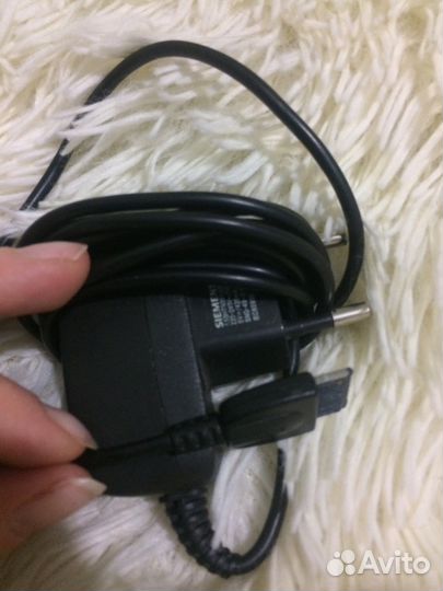 Зарядные устройства для телефона разные оригиналы