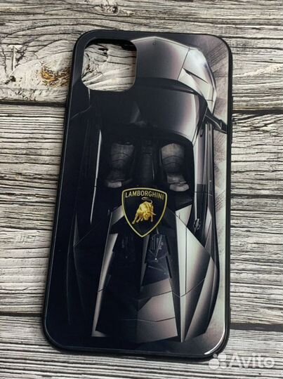 Чехлы для iPhone 11