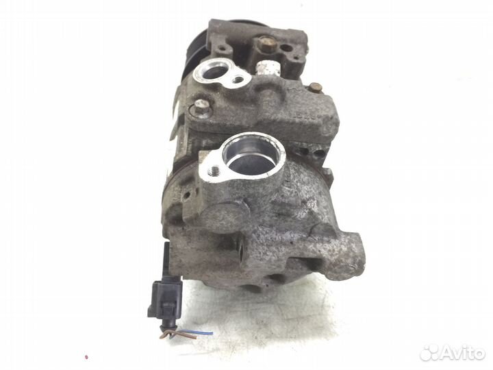 Компрессор кондиционера Audi A4 B7 2.0 TDI 2007