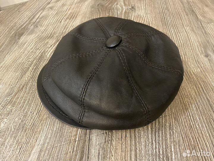 Кепки мужские кожаные