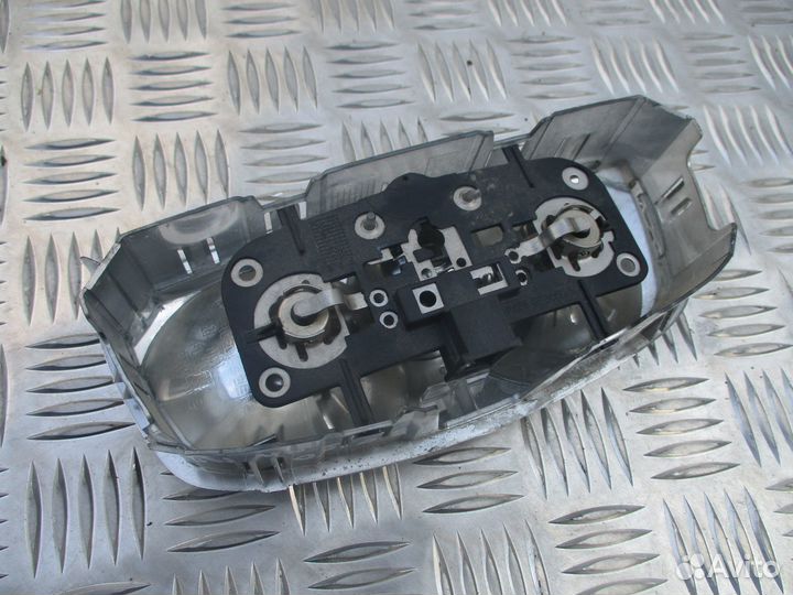 Фонарь освещения салона левый Mercedes-Benz A94382