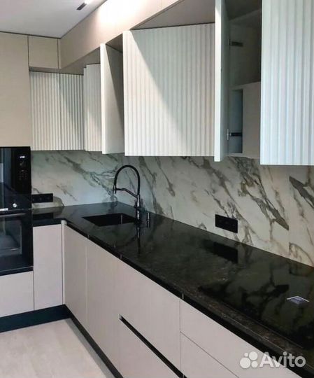 Угловой кухонный гарнитур