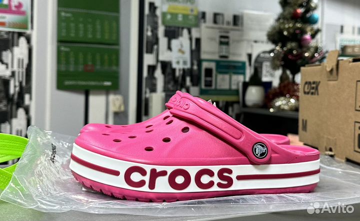 Crocs малиновые