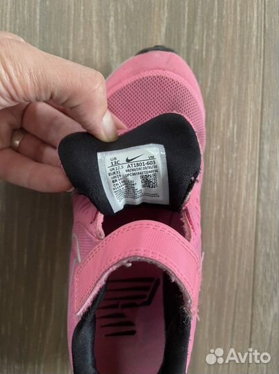 Nike кроссовки 31