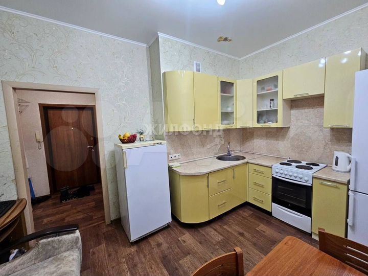 1-к. квартира, 37 м², 4/10 эт.
