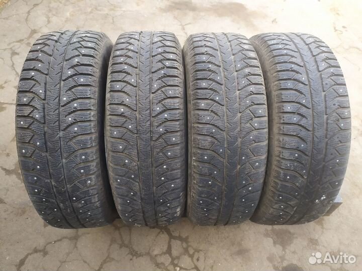 Bridgestone Ice Cruiser 7000S 225/65 R17 102T