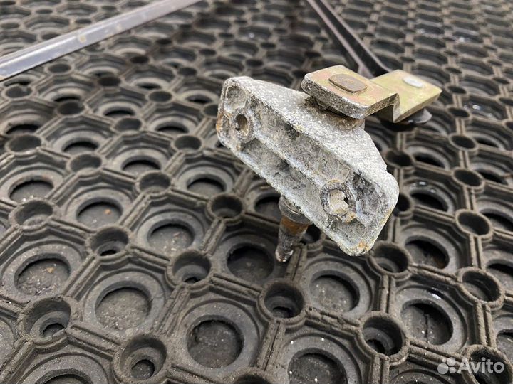 Трапеция стеклоочистителей Daf XF105, Daf XF95