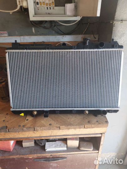 Радиатор Honda