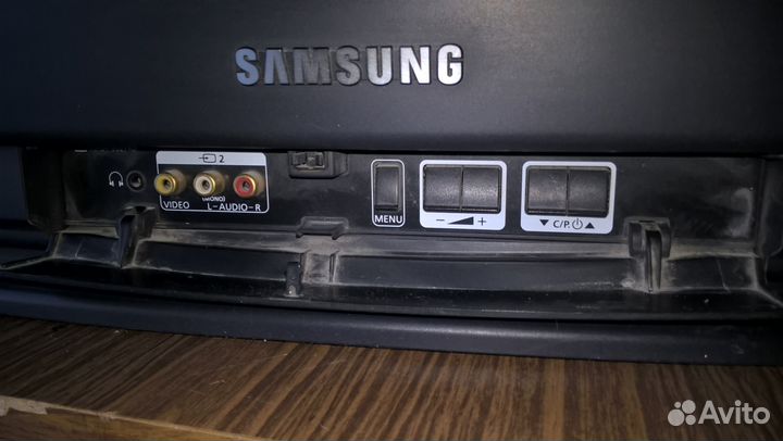 Телевизор Samsung ck-6202wtr 62см