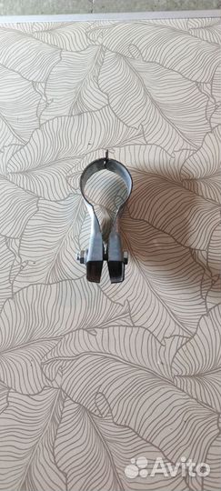 Держатель конвертора для спутниковых антенн