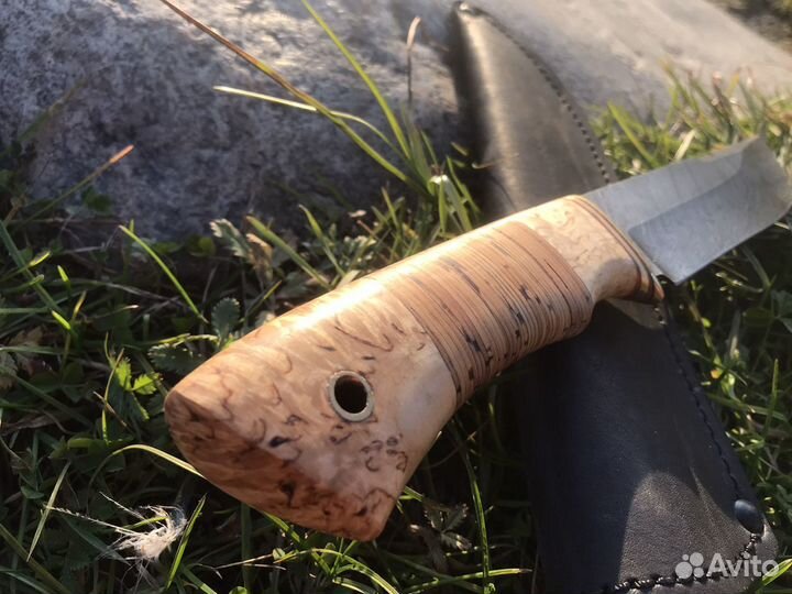 Нож из дамасской стали