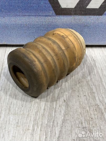 Опора пружины Опорник Отбойник Volkswagen polo 5