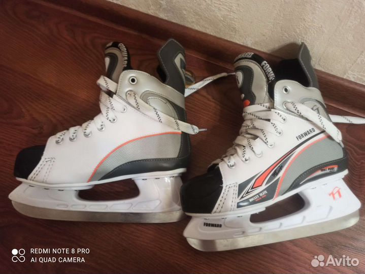 Коньки хоккейные