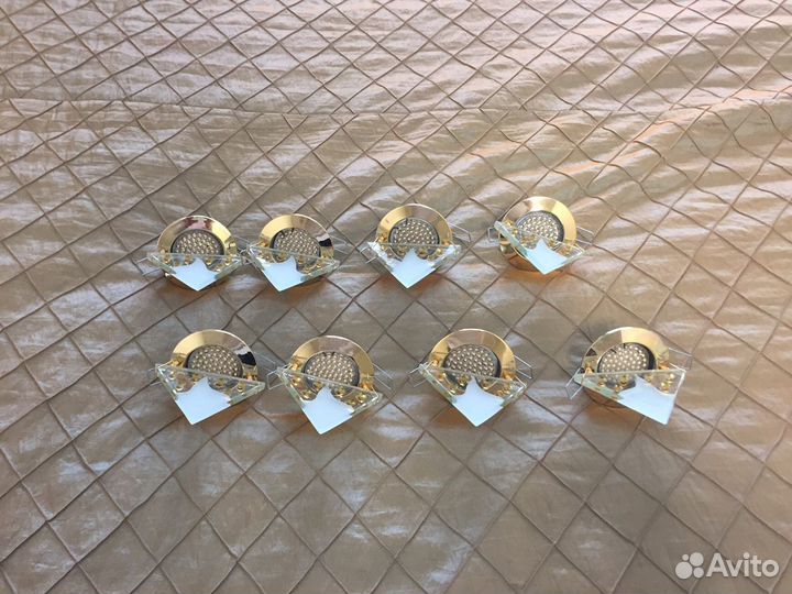 Стильные точечные светильники