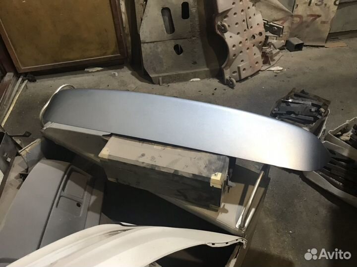 Toyota Matrix (дефлектор) крышки багажника