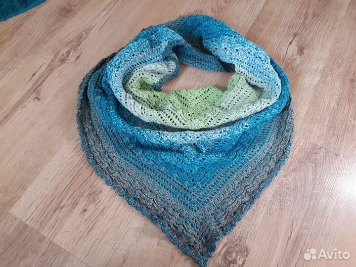 Новый бактус-шаль