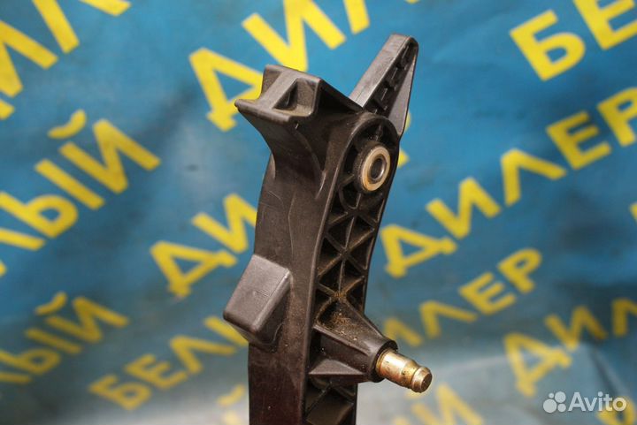 Педаль сцепления Renault Megane 2