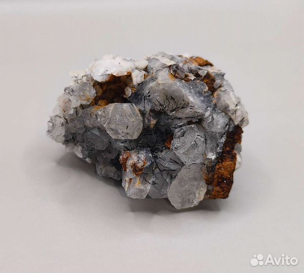 Друза кварца с турмалином, Бразилия / Минералы